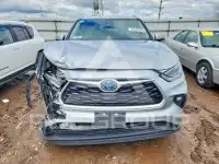 2021 Toyota Highlander photo
