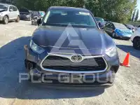 2021 Toyota Highlander photo