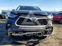 2021 Toyota Highlander photo