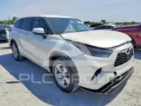 2021 Toyota Highlander photo