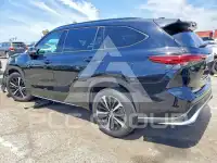 2021 Toyota Highlander фото