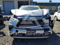 2021 Toyota Highlander фото
