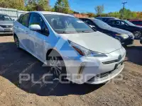 2021 Toyota PRIUS фото