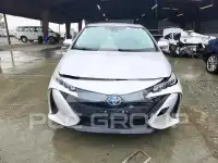 2021 Toyota PRIUS photo