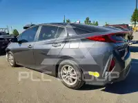 2021 Toyota PRIUS фото