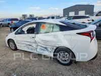 2021 Toyota PRIUS фото