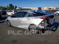 2021 Toyota PRIUS photo