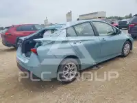 2021 Toyota PRIUS photo