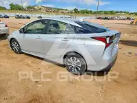 2021 Toyota PRIUS фото