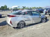2021 Toyota PRIUS photo
