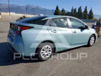 2021 Toyota PRIUS photo