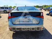 2021 Toyota PRIUS photo