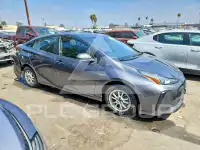 2021 Toyota PRIUS фото