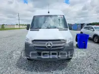 2021 Mercedes Benz  photo