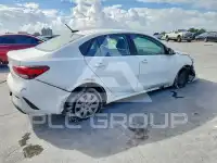 2021 KIA Rio фото