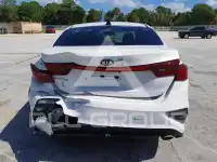 2021 KIA Forte фото
