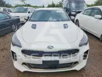 2021 KIA Stinger photo