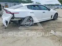 2021 KIA Stinger фото