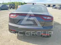 2021 KIA Stinger photo