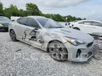 2021 KIA Stinger photo