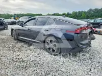 2021 KIA Stinger photo