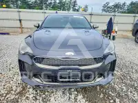 2021 KIA Stinger photo