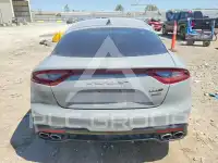 2021 KIA Stinger photo