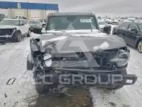 2021 Ford BRONCO photo