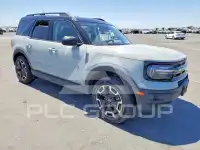 2021 Ford BRONCO photo
