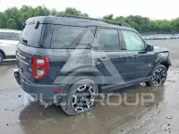 2021 Ford BRONCO photo