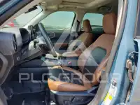 2021 Ford BRONCO photo