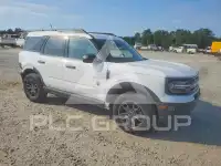 2021 Ford BRONCO photo