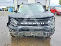 2021 Ford BRONCO photo