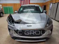 2021 Ford ESCAPE photo