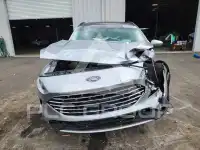 2021 Ford ESCAPE photo