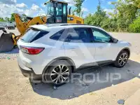 2021 Ford ESCAPE photo