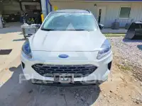 2021 Ford ESCAPE photo