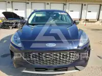 2021 Ford ESCAPE photo