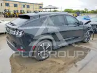 2021 Ford MUSTANG фото