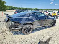 2021 Ford MUSTANG photo