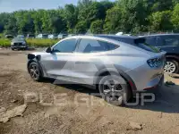 2021 Ford MUSTANG photo