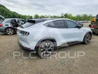 2021 Ford MUSTANG photo