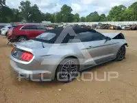2021 Ford MUSTANG photo