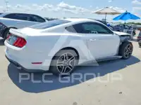 2021 Ford MUSTANG фото