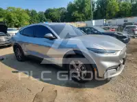 2021 Ford MUSTANG photo