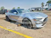 2021 Ford MUSTANG photo