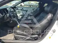 2021 Ford MUSTANG фото