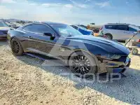 2021 Ford MUSTANG photo