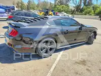 2021 Ford MUSTANG photo