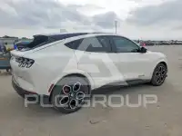 2021 Ford MUSTANG photo